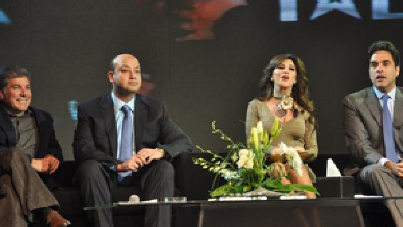 عمرو أديب يقصي الجزائريين من “العرب لديهم مواهب”؟