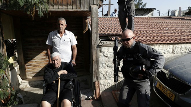 الاحتلال يطرد عائلة فلسطينية من القدس الشرقية