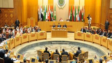 العرب بين فلاسفة الإغريق وقياصرة روما
