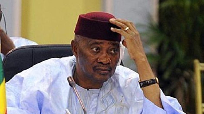 اعتقال وزراء موالين للرئيس السابق توماني توري