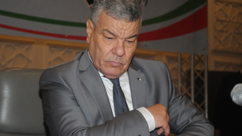“ارفع يدك عن المخابرات يا سعداني”
