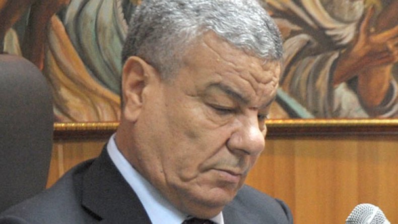 الداعون لإحالة الآفلان على المتحف يحقّقون أحلام فرنسا