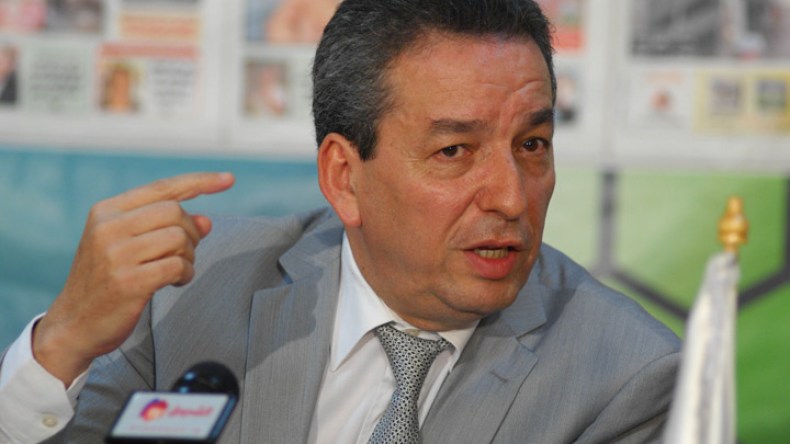 بن يونس: انتقادات النواب لشخصي دليل على الديمقراطية!