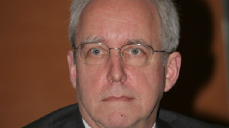 وزير الخارجية يستدعي السفير الأمريكي ويبلّغه احتجاج الجزائر الشديد