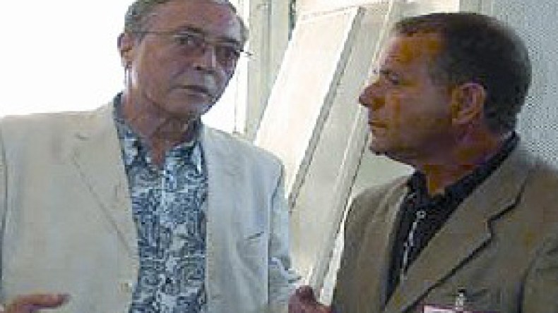 مشاكل مالية تهدّد بإلغاء تربص العميد بأوروبا