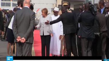 ما سبب زيارة المستشارة الألمانية إلى مالي؟