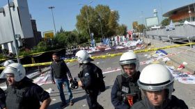 تركيا: وقف قادة الشرطة والمخابرات والأمن في أنقرة