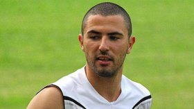 عنتر يحيى يغيب عن كايزر سلاوترن للمرة الثانية