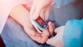 أجهزة مغشوشة لقياس نسبة الأوكسجين.. وجهاز التنفس بـ26 مليونا