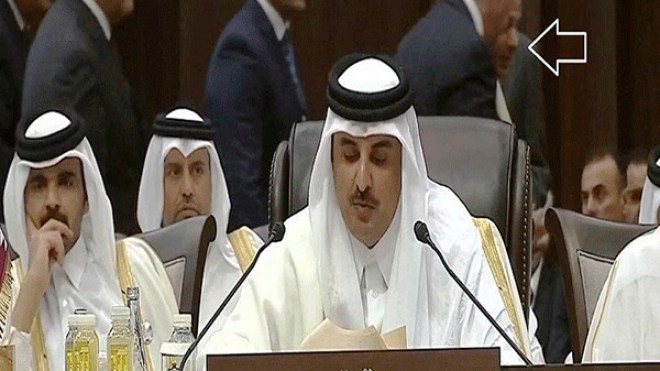 السيسي يغادر القاعة مع بدء إلقاء أمير قطر خطابه