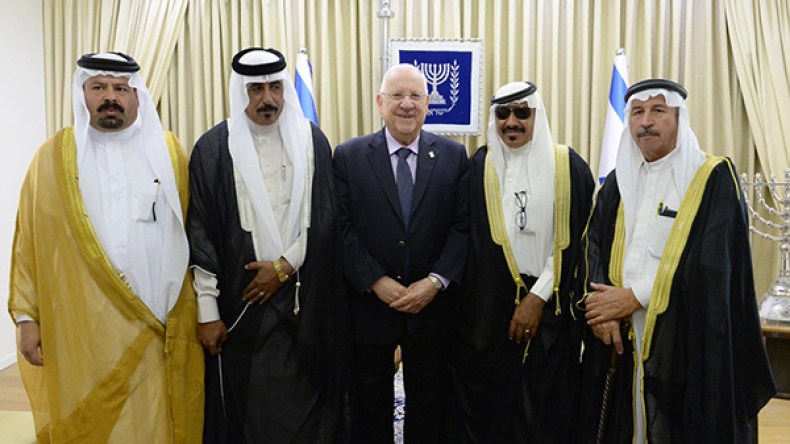 ضجة في الأردن بعد زيارة وفد عشائري للرئيس الإسرائيلي