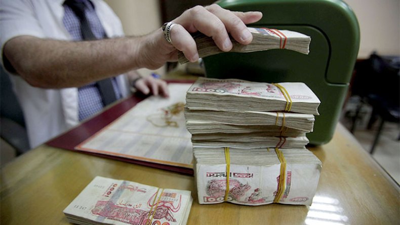 600 مليار مكدسة في الحسابات ومصالح مستخدمي التربية معطلة