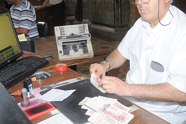 160 Thousand Billion Dinars “Grabbed” From Algerians’ Pockets Within 9 Months