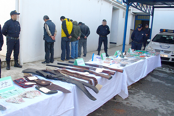 Algeria dismantles international network trafficking firearms from Libya