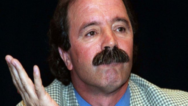 البرتغالي “أرتور جورج” يخلف “شارف” على رأس العميد