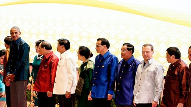 أوباما يتجاوز الإهانة ويلتقي رئيس الفلبين