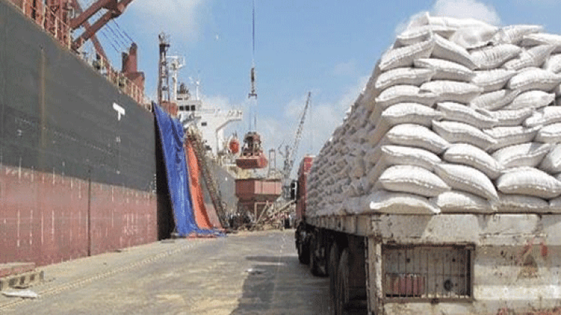 رجل أعمال يستورد الأرز بفواتير مضخمة في وهران