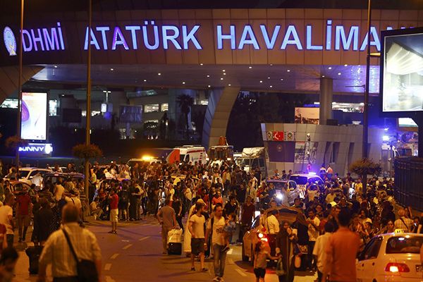 Attentat/Aéroportd'Istanbul:  41 morts et 239 blessés