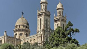 القصة الكاملة للشاب الذي حاول سرقة الصليب بالكنيسة الكاثوليكية بعنابة