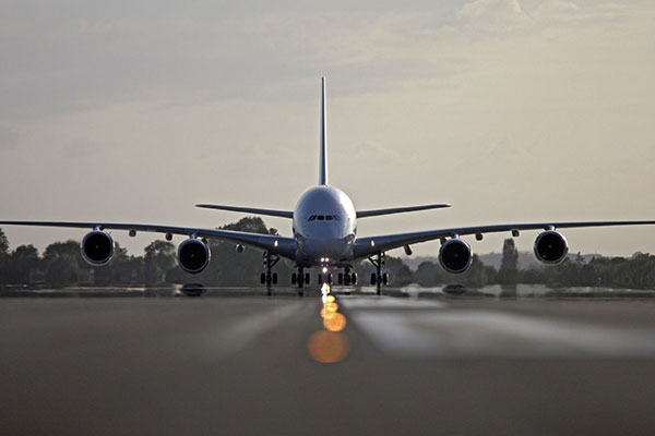 Six Foreign Airline Companies are involved in the Smuggling of 1000 billion ZDZ