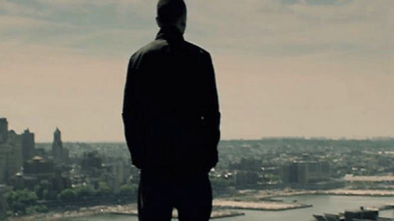 ابني الأكبر منحرف!