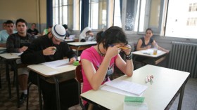 تلاميذ البكالوريا يتنافسون على مشروبات الطاقة لتنشيط الذاكرة رغم التحذيرات