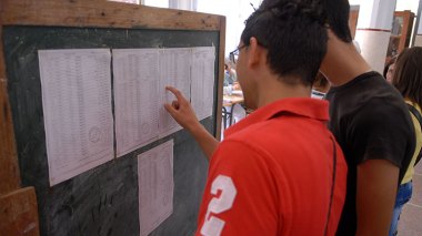 Education: Pupils who did not succeed in the BAC 2015 are allowed to repeat the year