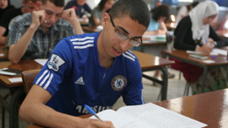 مئات  الطلبة  الأحرار  يُحرمون  من  امتحان البكالوري
