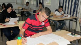 ديوان الإمتحانات يأمر بتجميع “بقايا المترشحين” في قسم واحد