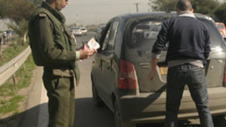 قيادة‭ ‬الدرك: ‬لا‭ ‬علاقة‭ ‬للاختناق‭ ‬المروري‭ ‬بالحواجز‭ ‬الأمنية‮‬‭