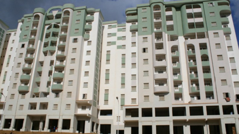 إنجاز وتسليم 2.45 مليون مسكن والقضاء على القصدير قبل 2014