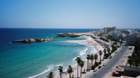 وفود تونسية لاغراء الجزائريين واستقطابهم خلال فترة الصيام