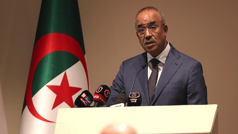 بدوي: الجزائر تجاوزت الفجوة الرقمية