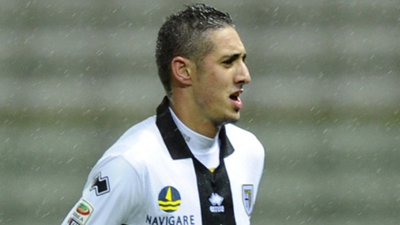 والد بلفوضيل يشعر بحرج كبير جراء رفض ابنه الالتحاق بـ”الخضر”