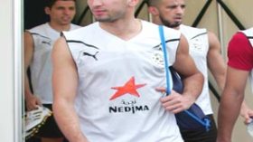 بلحاج‭ ‬يتصل‭ ‬بالمحمدي‭ ‬للإحتراف‭ ‬بـ‮”‬بورستموث‮”‬