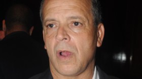 لخضر بلومي وجمعية “لارديوز” تدعو إلى الحكمة والرزانة