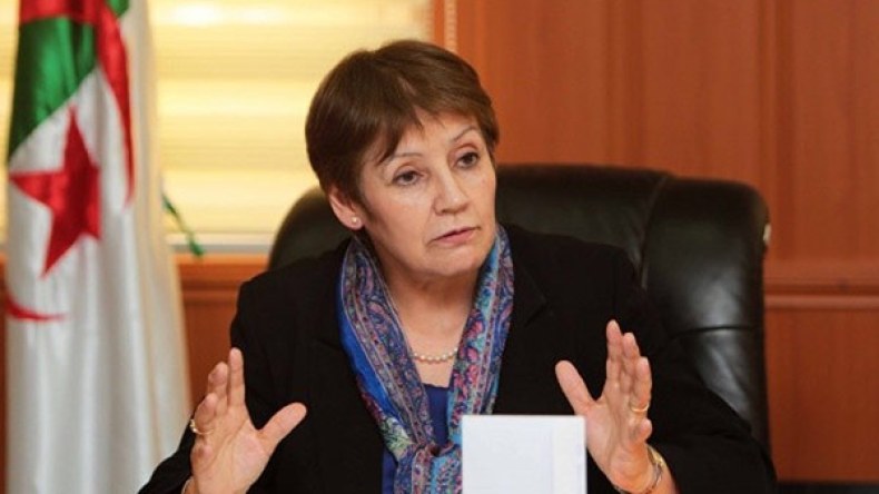 بن غبريط: لا توظيف للأساتذة دون مسابقة