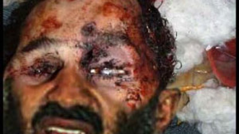 مقتل بن لادن برصاصة في الرأس بباكستان ورمي جثته في البحر ( فيديو  )