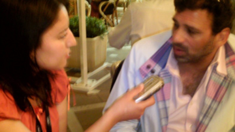 “أنا ضد كل الأنظمة العربية لأنها مستبدة”