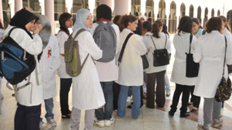 5 ملايين تلميذ عبر الوطن بدون مآزر