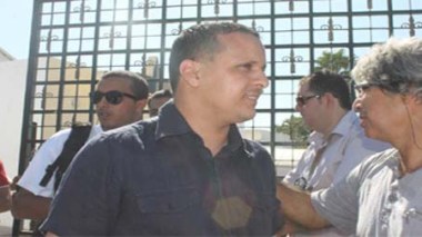 Tunisie: sursis pour un ex-conseiller du président poursuivi par l'armée