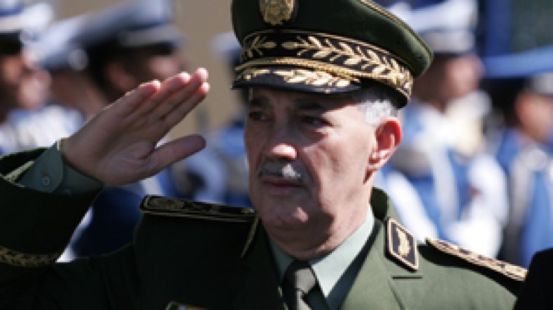 قائد الدرك الوطني، اللواء أحمد بوسطيلة لـ”الشروق”:” فخورون بتنصيب الجنرال الهامل على رأس الأمن الوطني “