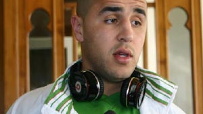 بوغرة سيكون مدعوما بعائلته في مواجهة صربيا