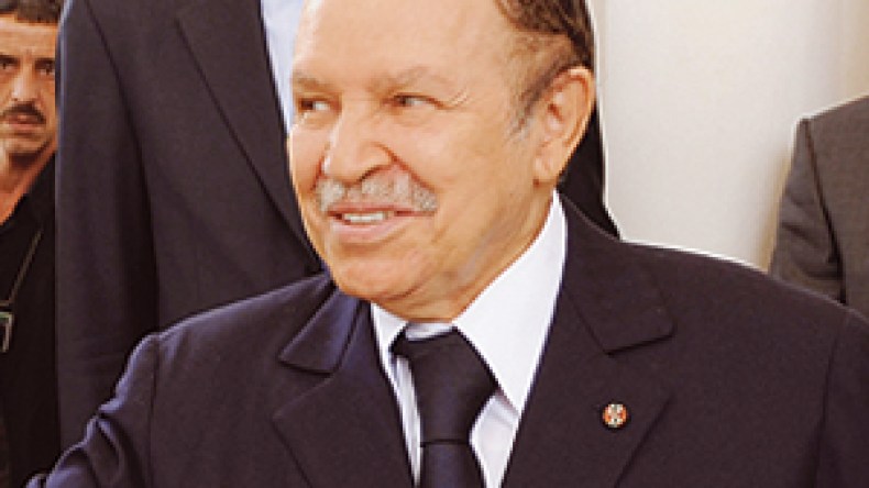 بوتفليقة يهنئ المرزوقي