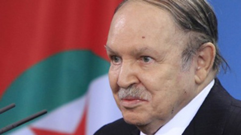 بوتفليقة: أنا واثق في العبقرية التونسية ‬للوصول إلى‭ ‬برّ‮ ‬الأمان