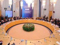 Le président Bouteflika participe à Doha au 1er sommet du Forum des pays exportateurs de gaz