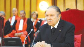 بوتفليقة‮ ‬يغيّر‮ ‬مسؤولي‮ ‬سلك‮ ‬العدالة‮ ‬عبر 15 ‬‬ولاية