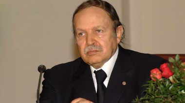 Bouteflika makes finishing touches to amend Constitution