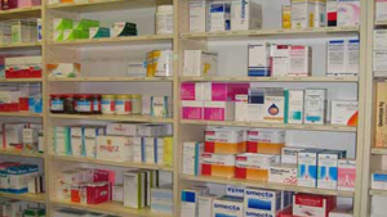 الحكومة تعتمد أسعار الأدوية التي تنتجها “صيدال” مرجعا للتعويض