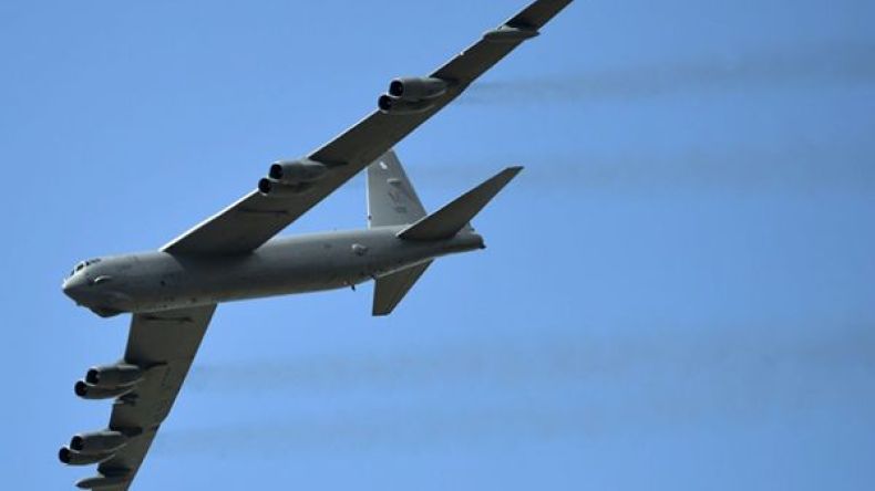 قاذفة بي 52 الأمريكية تقصف للمرة الأولى هدفاً لـ”داعش” في العراق